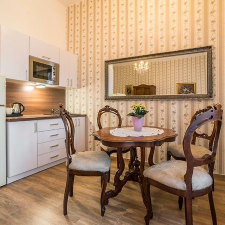 Retro Apartments Bosak Contactless Check-In Prešov Buitenkant foto