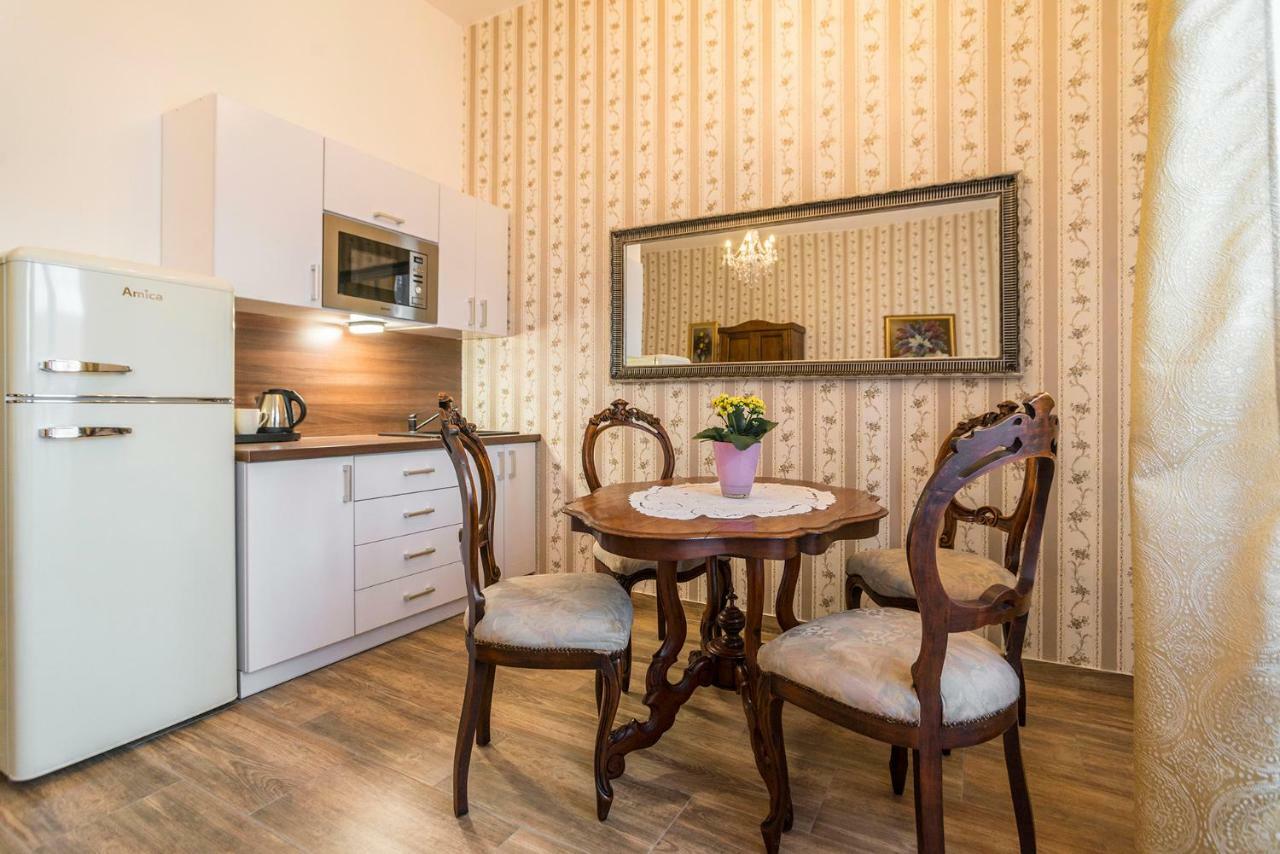 Retro Apartments Bosak Contactless Check-In Prešov Buitenkant foto