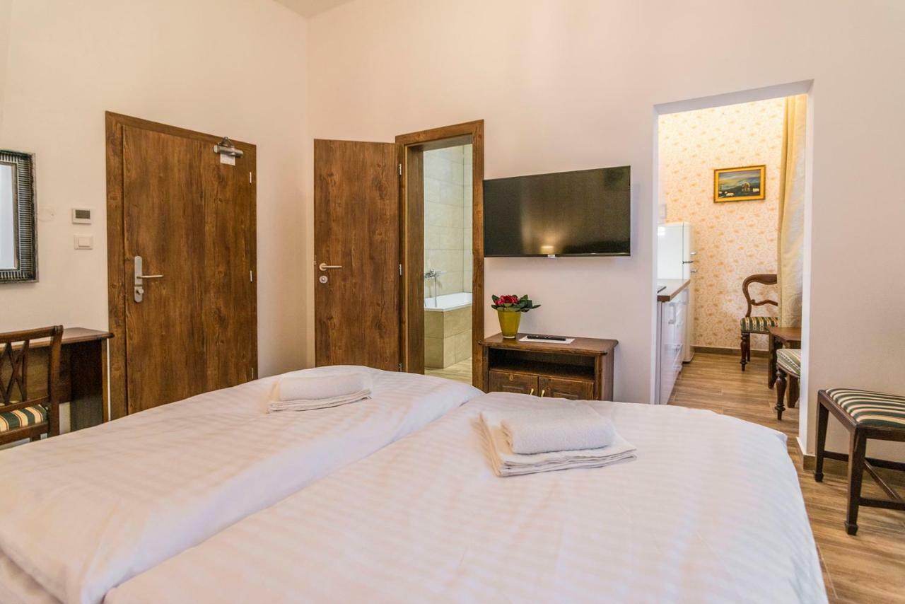Retro Apartments Bosak Contactless Check-In Prešov Buitenkant foto